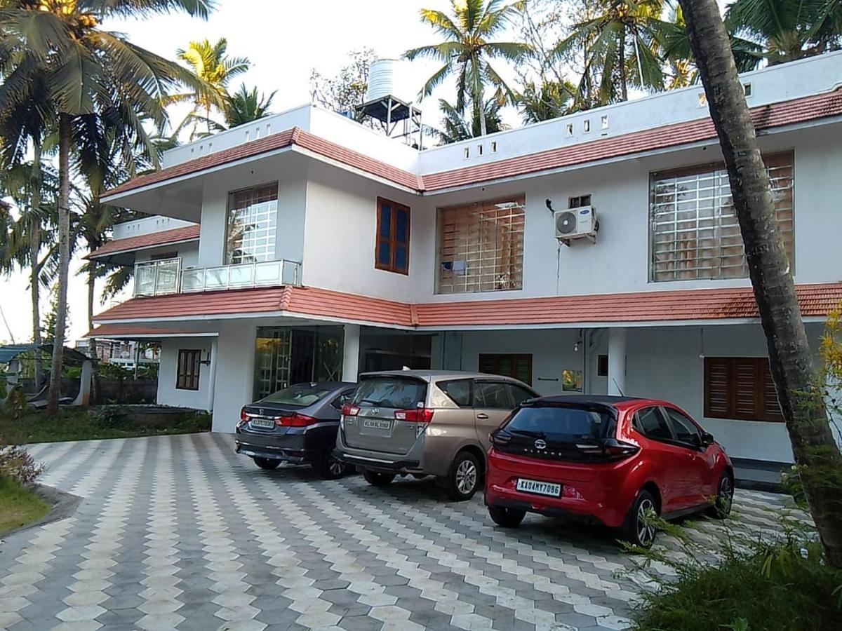 Somatheertham Resort Thiruvananthapuram Extérieur photo